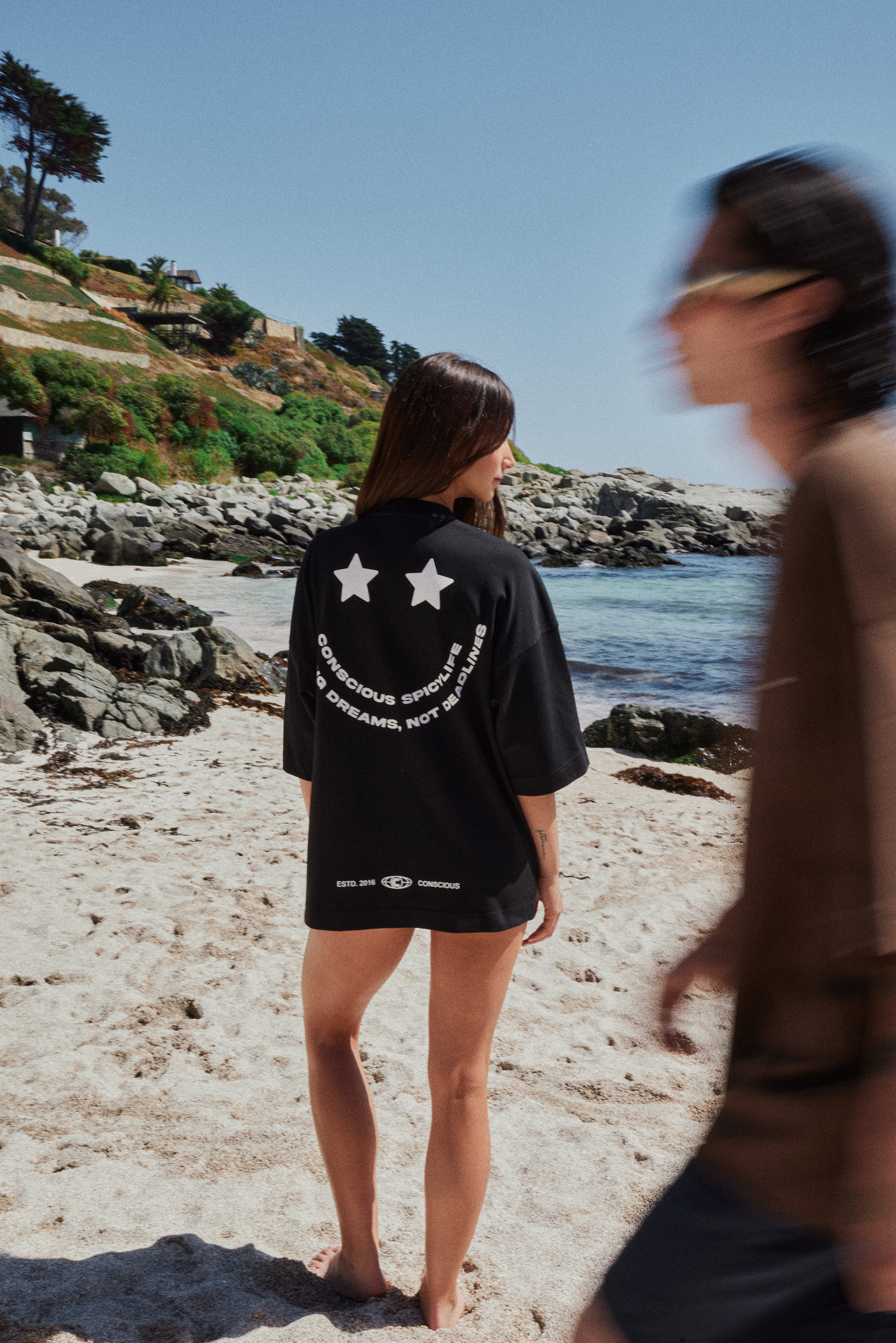 POLERA SMILE BLACK OVERSIZE