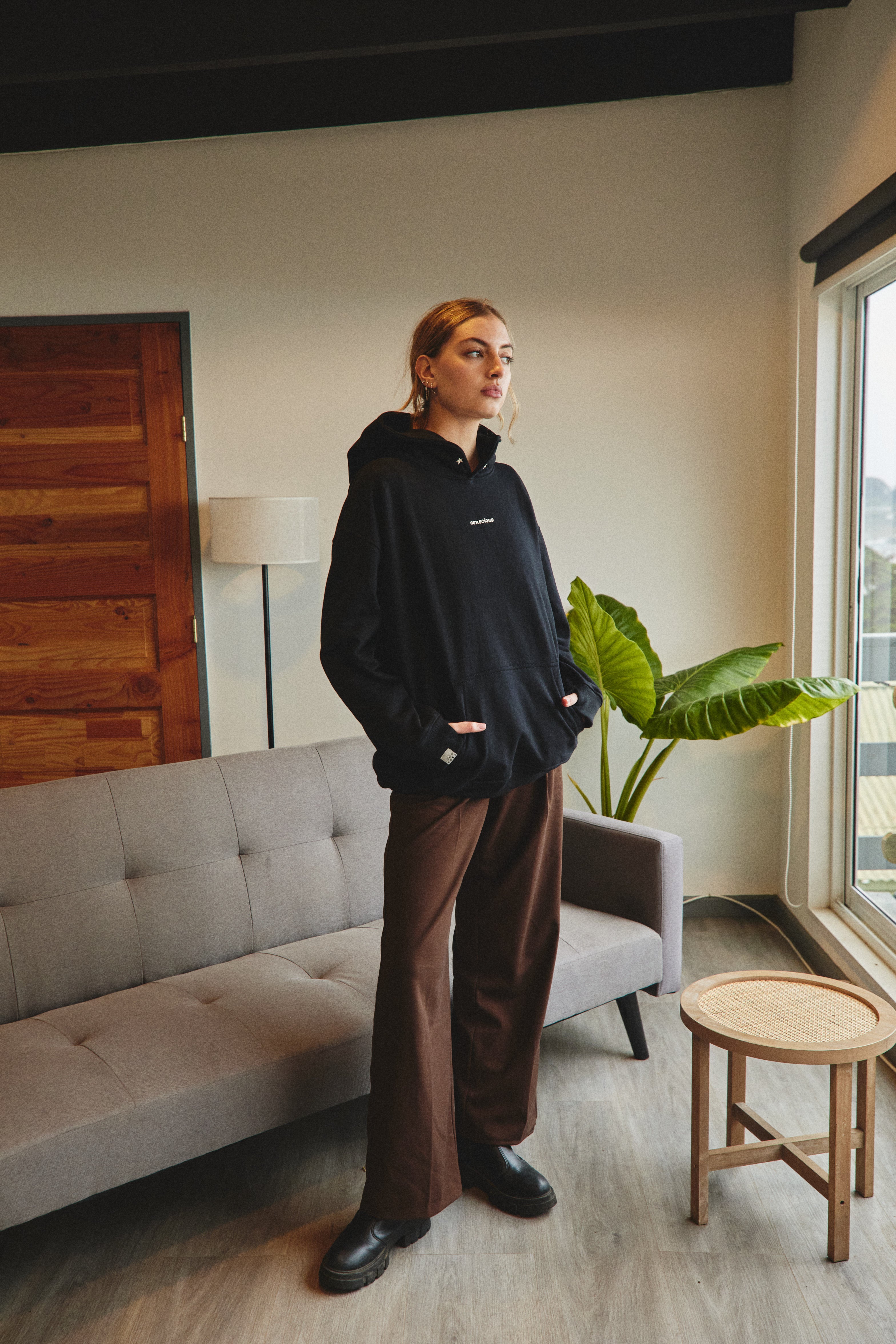 HOODIE CONSCIOUS STARS BLACK OVERSIZE