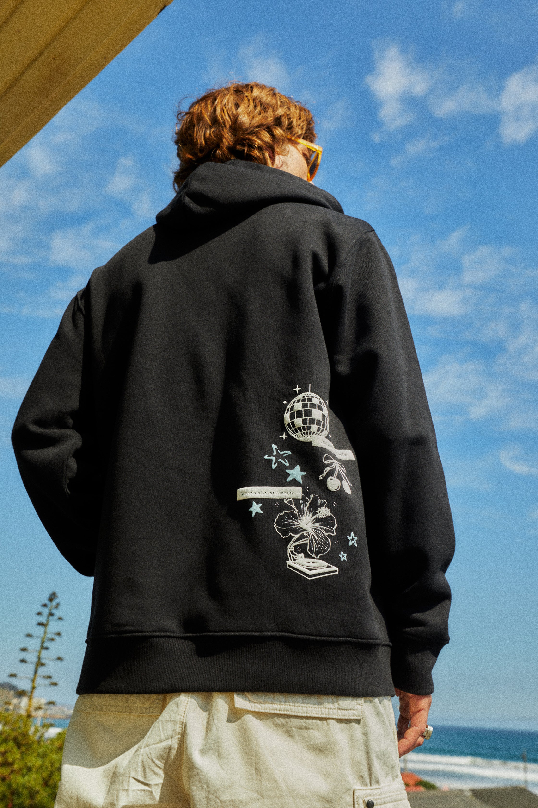HOODIE DISCO THERAPY BLACK