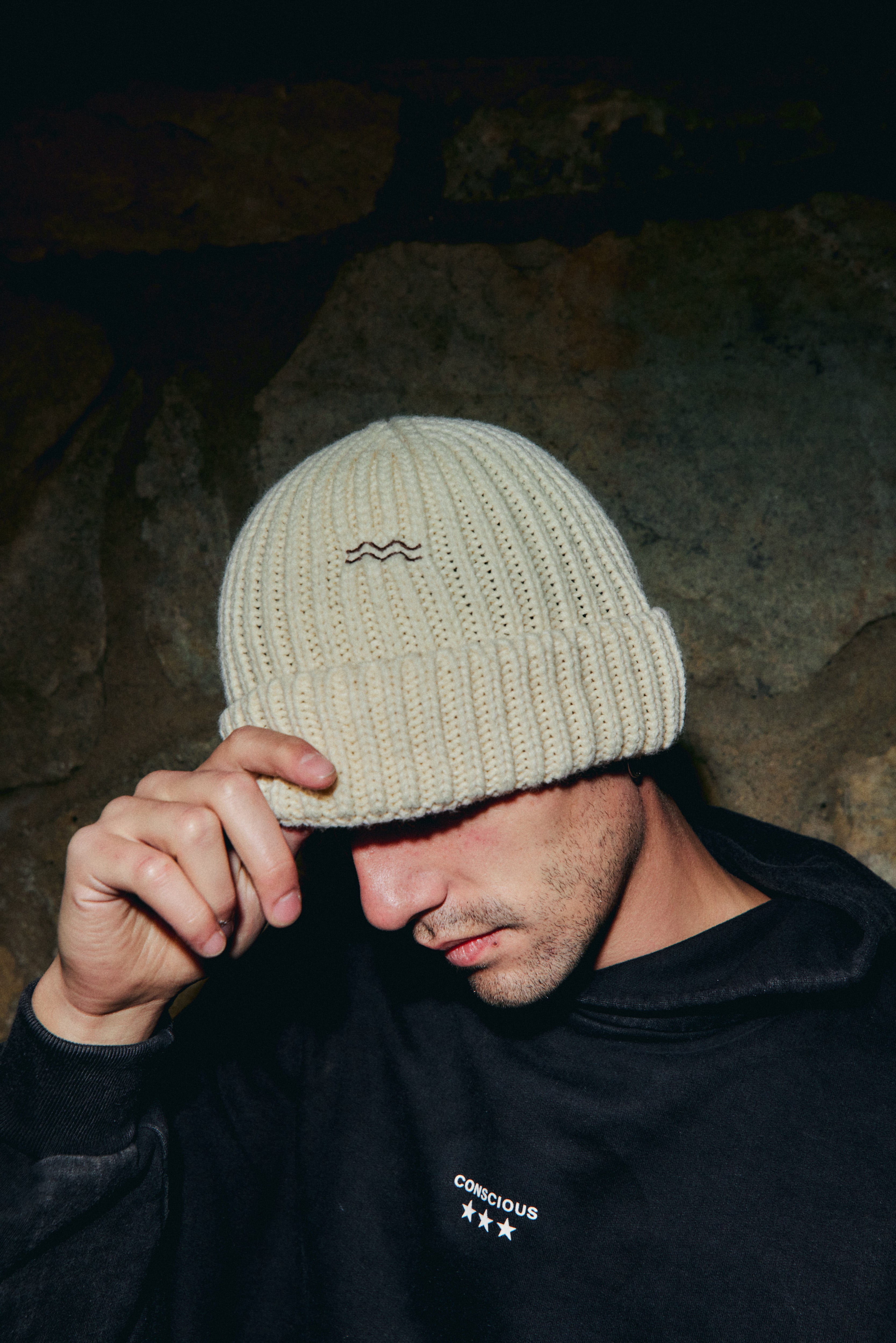 BEANIE WAVES BEIGE