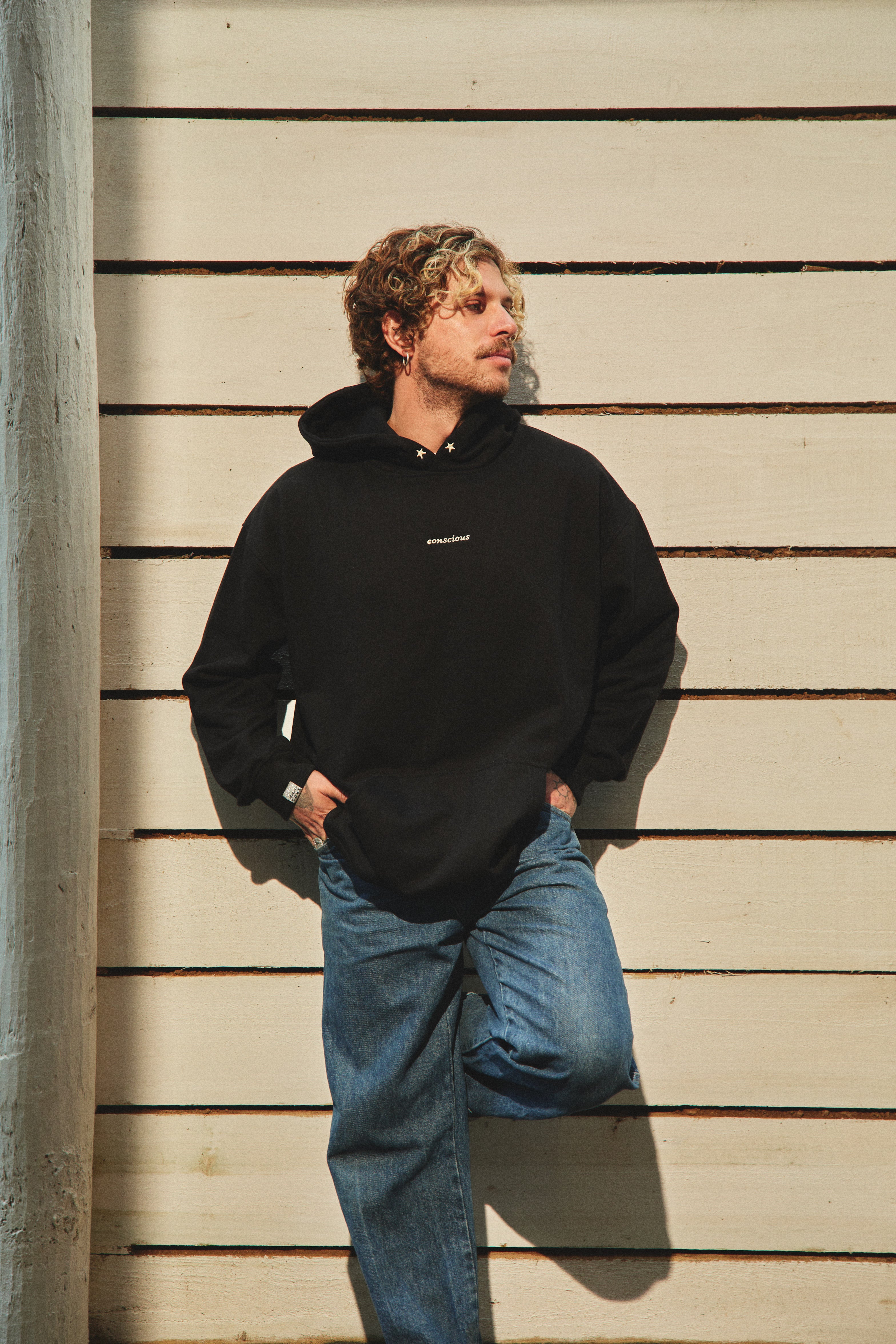 HOODIE CONSCIOUS STARS BLACK OVERSIZE